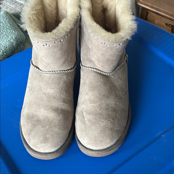 Women’s Ugg Bailey mini bow boot - Picture 5 of 6